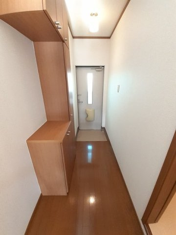 エテルノ　ノーヴァＢの玄関