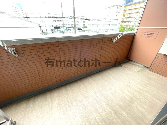 グランカーサ新大阪SOUTHのバルコニー