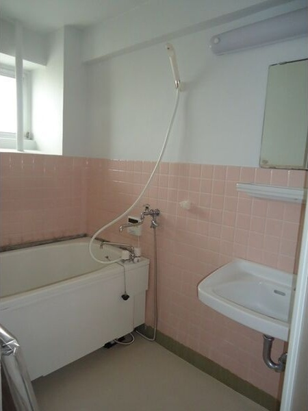 赤坪公園マンションの浴室