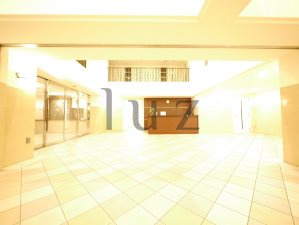 アデニウム新横浜のロビー