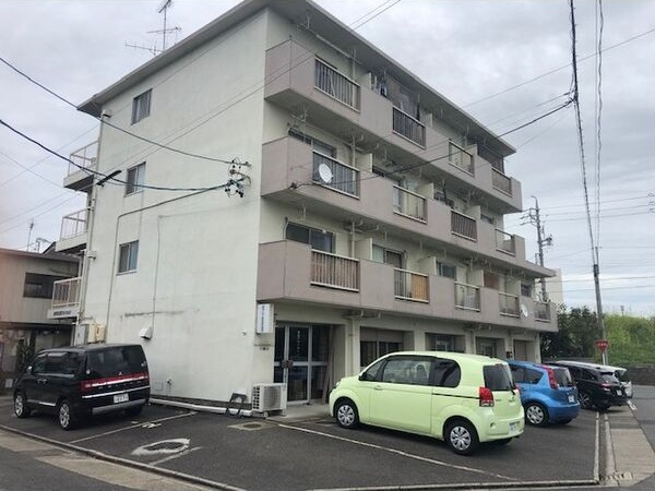 赤坪公園マンションの外観