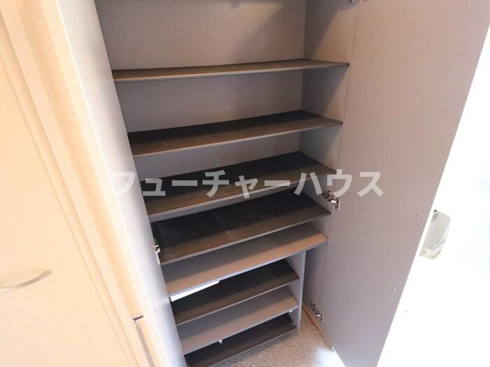 メゾングレース　Ｇの玄関