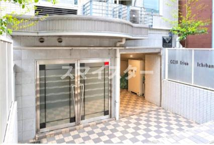 台東区千束２丁目の賃貸マンションのエントランス