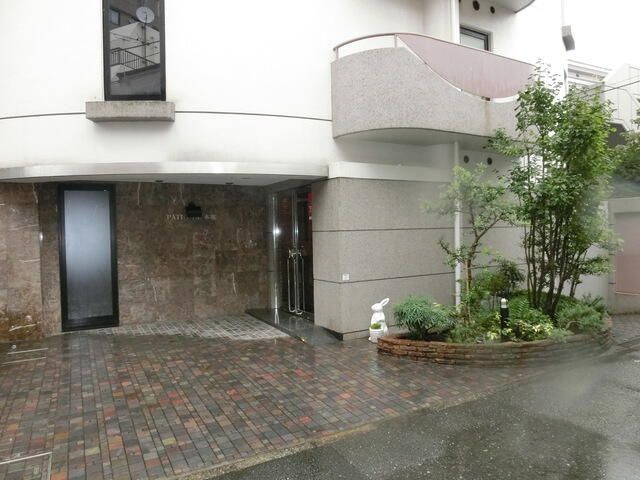 パティオ・デ本郷のエントランス