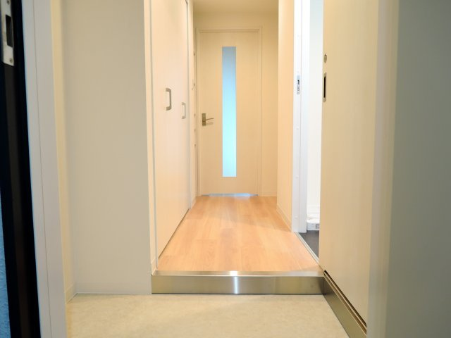 アルページュ寺本の玄関