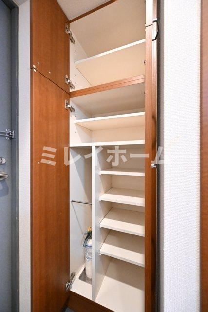 パークウェルツインズ戸越銀座　弐番館の玄関