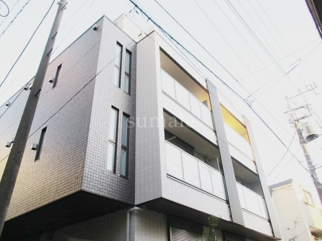 プライムクロスの外観|鉄骨造4階建ての物件です☆