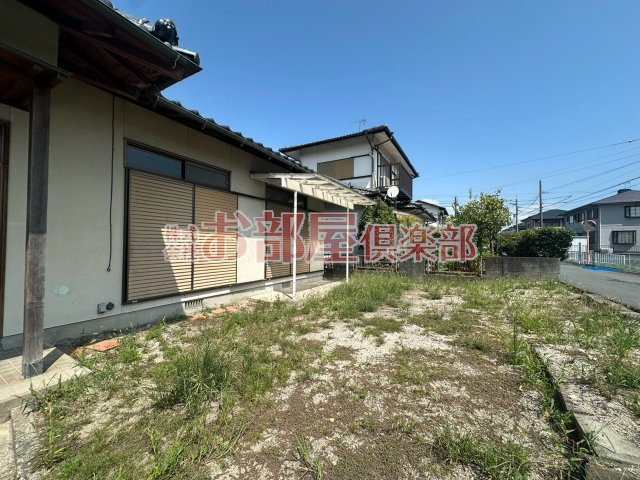 北野町富田貸家のバルコニー|バルコニーがあります