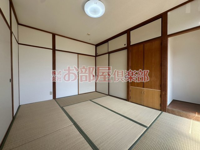 北野町富田貸家の和室|和室ならではの温かな和の空間で寛ぎの時間を過ごせます