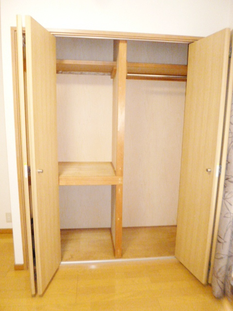 下田ビル１の収納