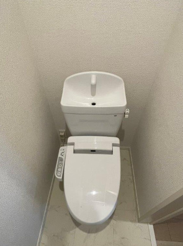 新宿区大久保１丁目のアパートのトイレ