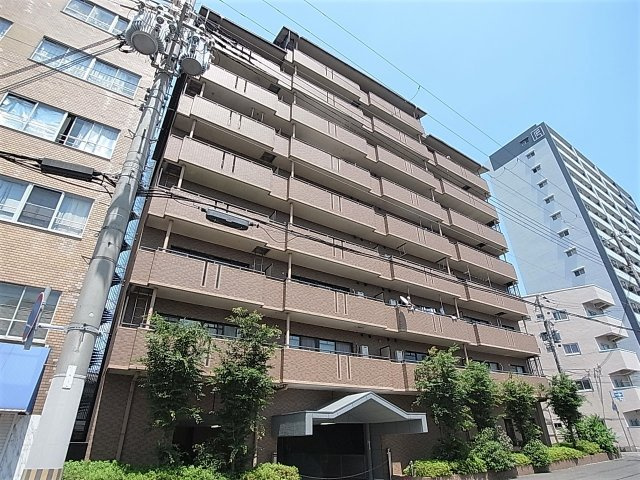 ミリオンベル神戸の外観|綺麗なタイル貼りのお洒落な外観