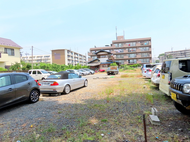 FREUND　HAUSの駐車場|★近隣100ｍ圏内に駐車場もございます★