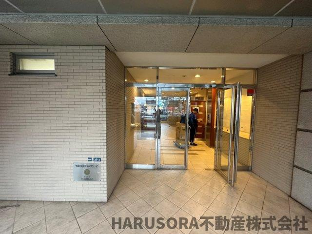 グランアッシュ寝屋川シティマークリッジのエントランス
