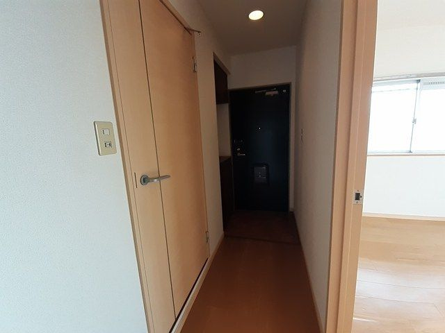 シュロスアリノの玄関