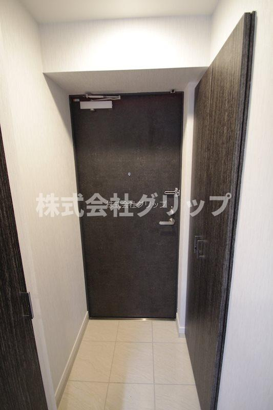 ラヴェニール横浜蒔田の玄関