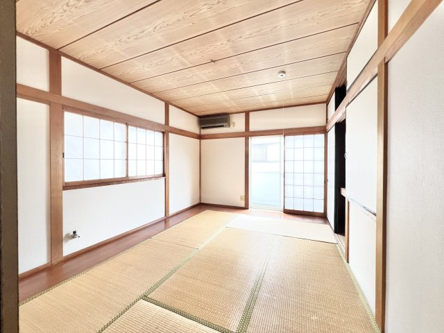 物井1516-28貸家の和室|ゆったりとくつろげる和室です