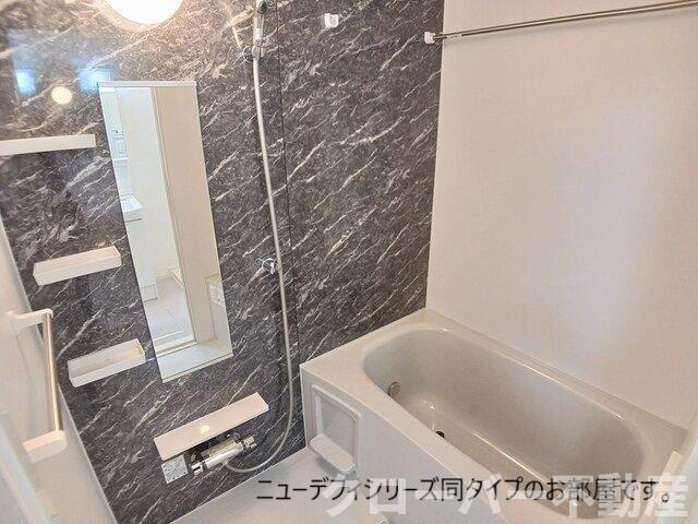 カーサ　福岡　Ⅰの浴室