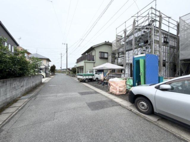 【前面道路含む現地写真】 | よかタウン総社市福井2期 (全2棟)
