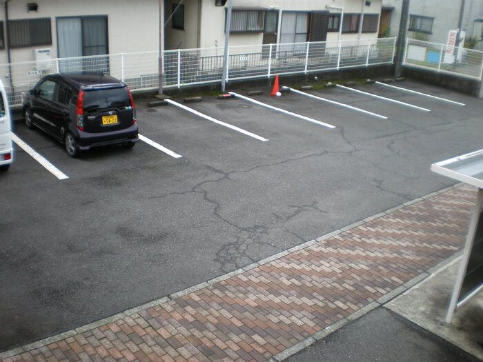 セジュール函南の駐車場