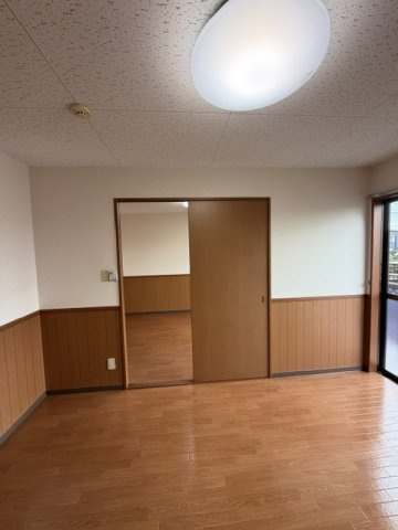 FULL　HOUSEの居間・リビング