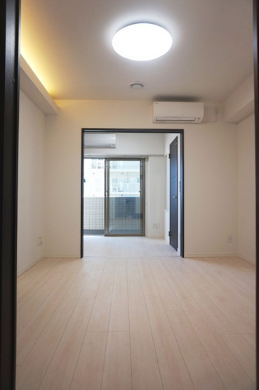 【居間・リビング】RESIDENCE丸の内七間町
