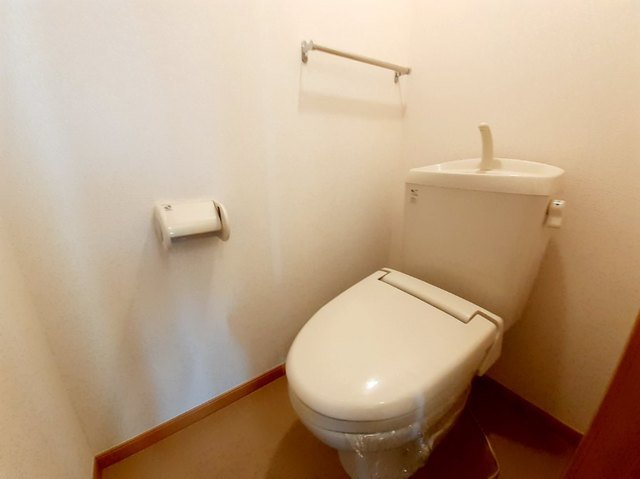 ソーレ・レヴァンテ　Ｃのトイレ|トイレです
