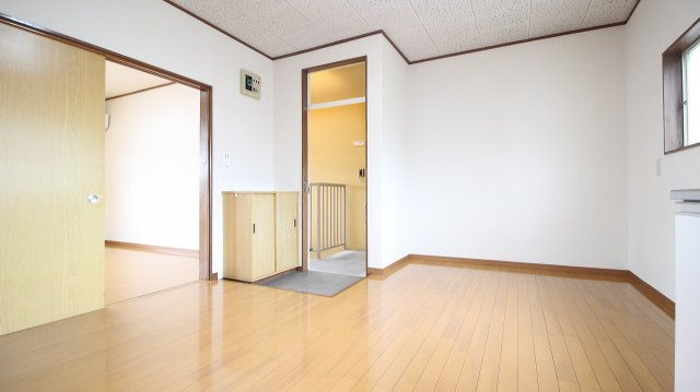 メゾン山岡の玄関|落ち着いた玄関です