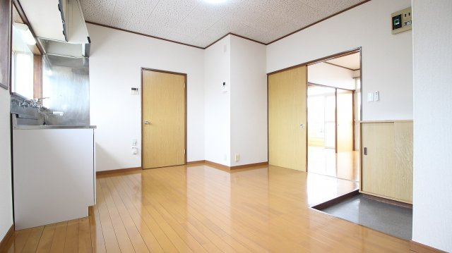 メゾン山岡の内装|内装は落ち着いています