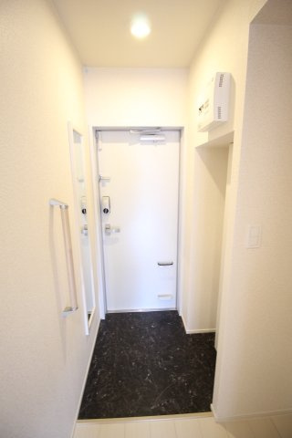 クレイノサンライズの玄関|明るい玄関です