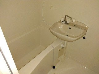 レオパレスＳ＆Ｋの浴室|同タイプの部屋になります。