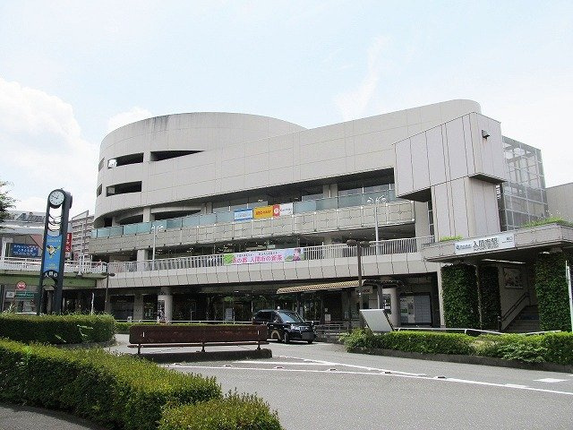 レオパレスエルピスの周辺