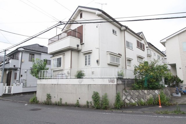パレOY小谷田の外観|外観は落ち着いています