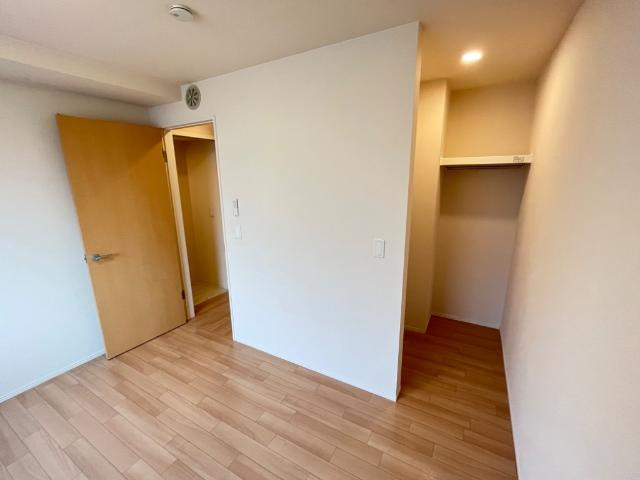 入間市狭山台　アパートＡ棟新築工事の収納|ウォークインクローゼット（イメージ）