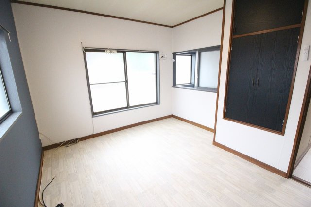 狭山市笹井２丁目の一戸建ての寝室|開放的な寝室です