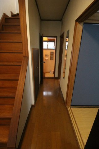 狭山市笹井２丁目の一戸建ての玄関