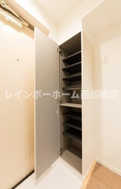 ラ・アスセーナの玄関