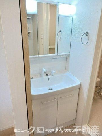 カーサ　福岡　Ⅲの洗面所