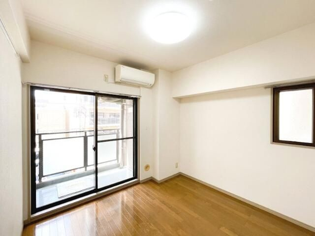 メインステージ大森駅前の居間・リビング