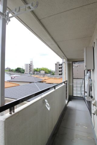 サイプレスのバルコニー