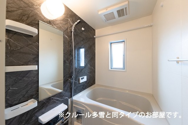 ベル　パトリ　Ａの浴室|シンプルで使いやすいトイレです
