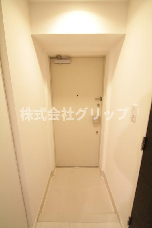 Le'a横濱中央の玄関