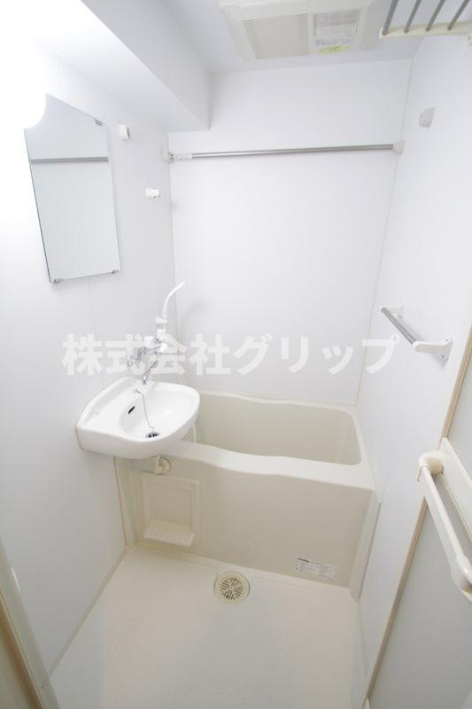Le'a横濱中央の浴室