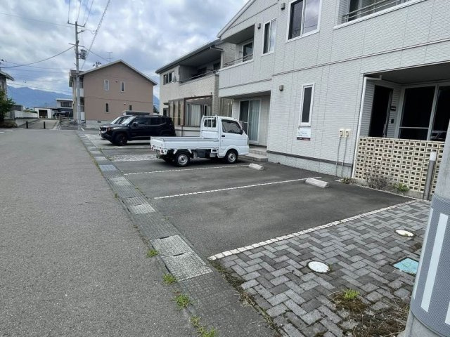 リアンの駐車場