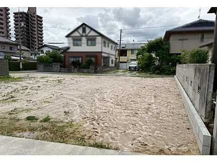 佐伯区五日市中央３丁目の外観