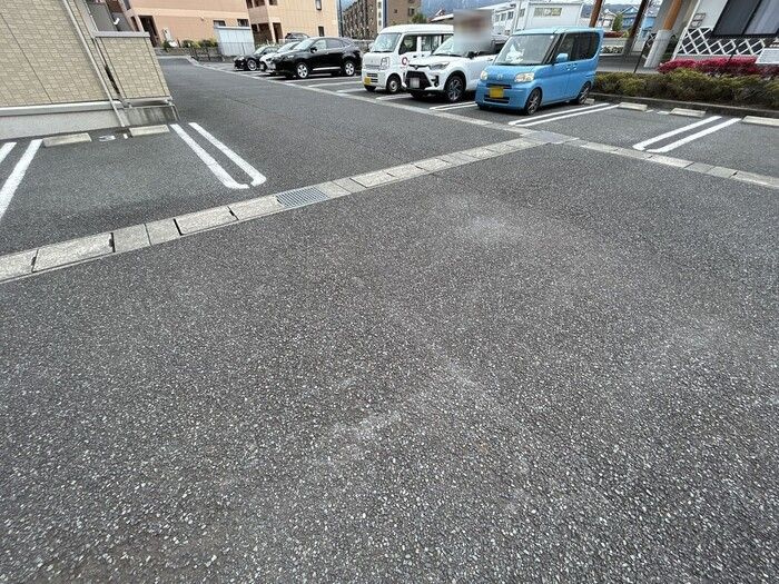 プロシードＳの駐車場