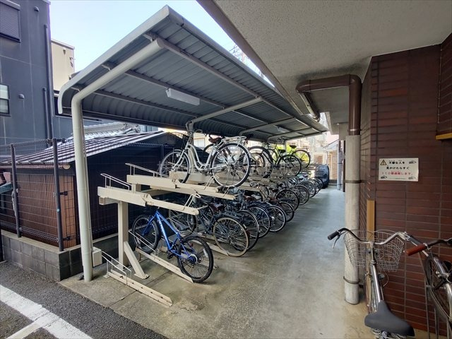 【駐輪場】の画像