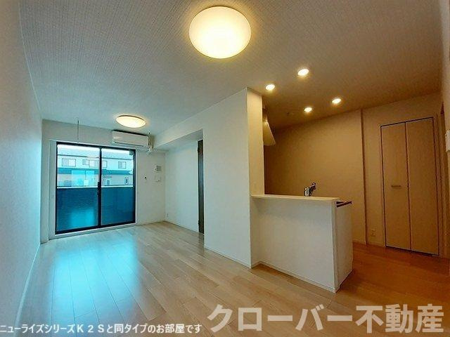 ポンテ　ヴェッキオの居間・リビング