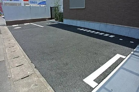 ミュリエの駐車場