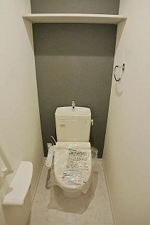 青梅市師岡町４丁目のアパートのトイレ